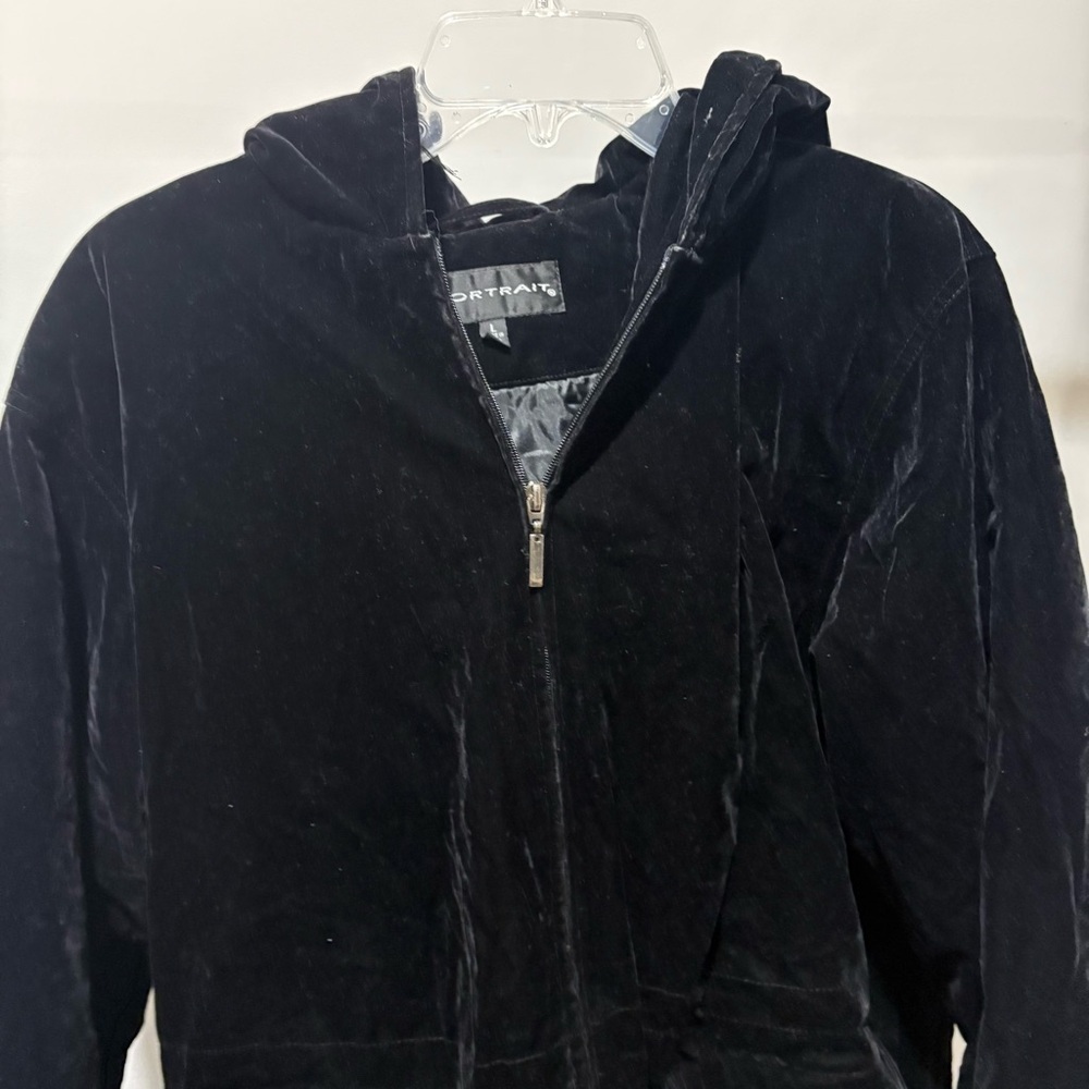 Vtg PORTRAIT Black Velvet Women’s Coat Hooded Sz‎ L Holiday 90s Classic Boho - Picture 2 of 15
